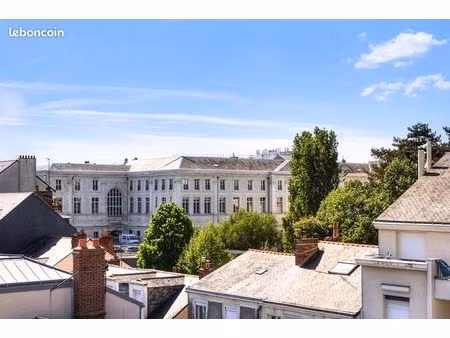 appartement 3 pièces 77 m²