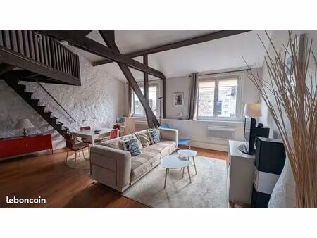 location t2bis en duplex de 63m² à dinard plein centre