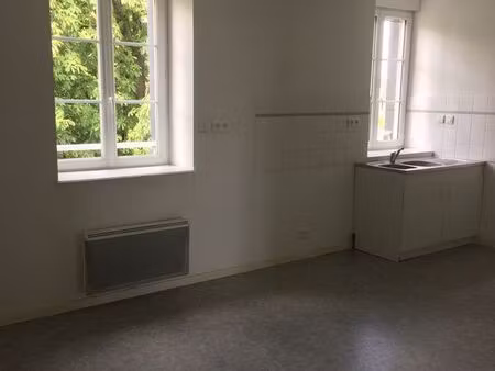 appartement 2 pièces duplex  fougères   particulier