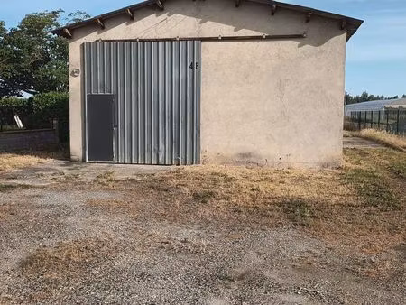 location local 110 m2