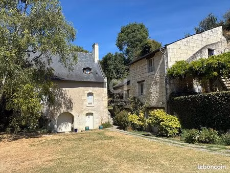 maison 8 pièces 285 m²