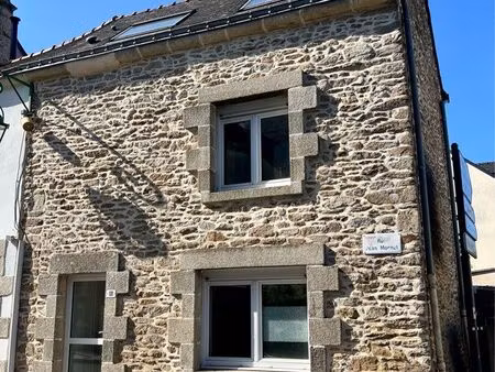 maison de ville – centre de surzur – 34 m²