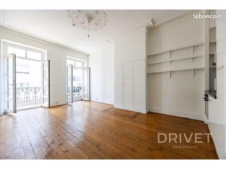 appartement 2 pièces 53 m²