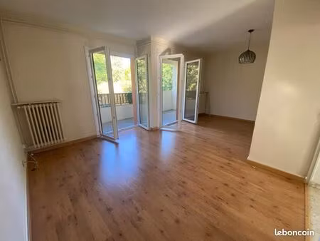 appart t 3 a louer cabessut avec garage