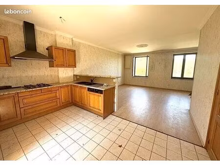 firminy – secteur chazeau | appartement duplex avec combles aménageables et cour privative