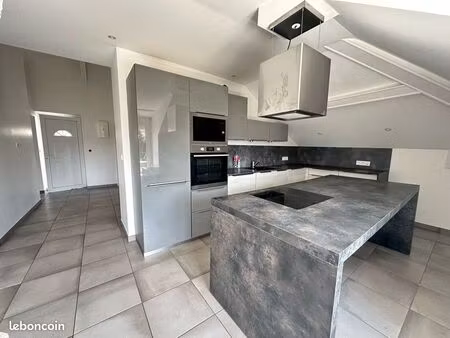 magnifique t4 avec jardin et place privative