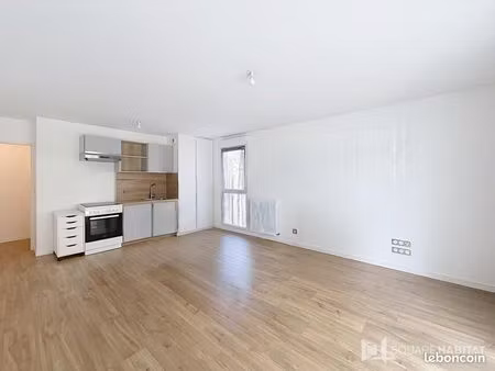 appartement 6 pièces 64 m²