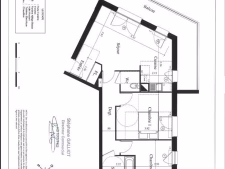 à louer – t3 de 58 m² entièrement rénové avec balcon et 2 parkings couverts - château-malo