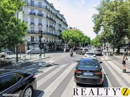 commerce 51 m²