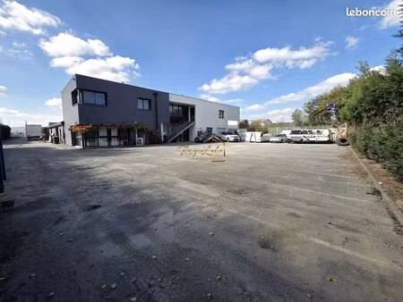 entrepôt 2163 m² muret