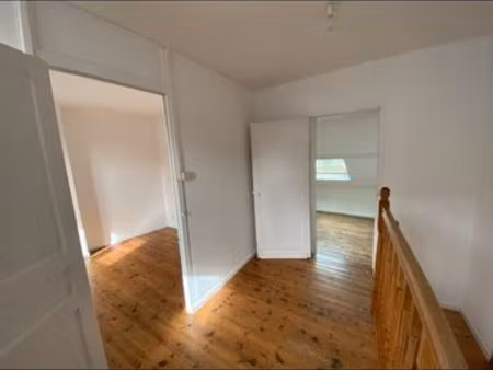 maison 65m2 / 2 chambres / cour