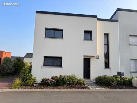 a louer maison comtemporaine chavagne 115 m²