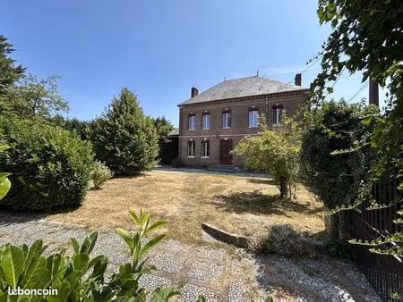 maison 8 pièces 193 m²