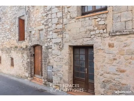 maison 13 pièces 360 m²