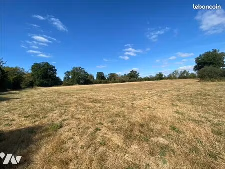 bien agricole 22145 m² autheuil