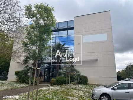 bureaux 500 m²