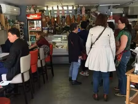 restaurant pizzeria