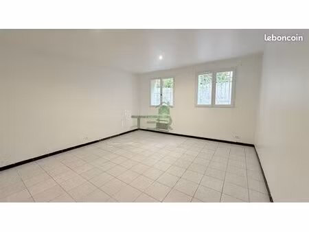 studio 1 pièce 29 m²
