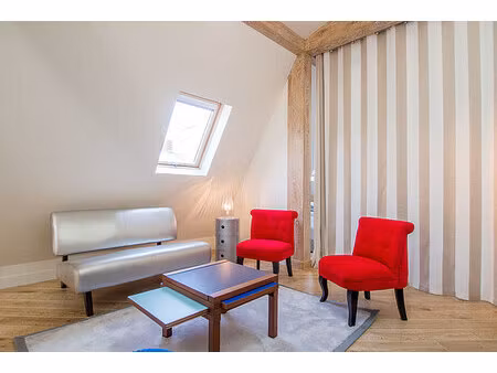 appartement 2 chambres meublé avec ascenseur  concierge et local à vélos