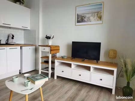 location studio meublé sete