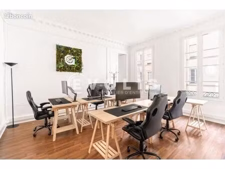 bureau 138 m²
