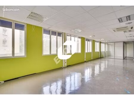 bureaux 500 m²