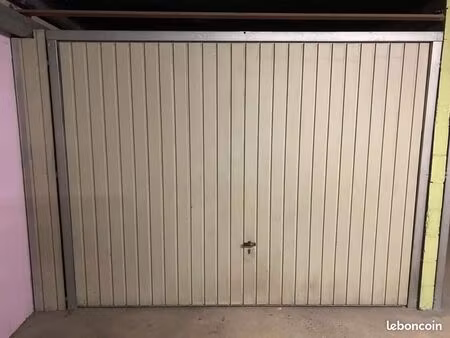 location box dans parking souterrain