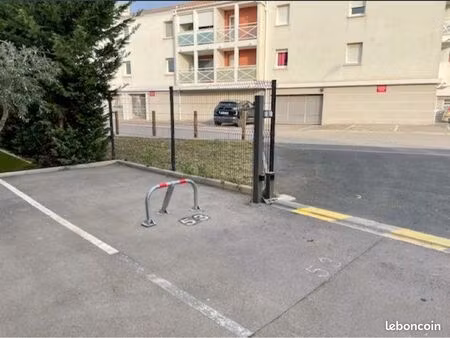 ◊ place de parking sécurisée à louer – centre-ville de frontignan / gare sncf
