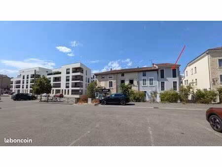 local commercial et d'activités
