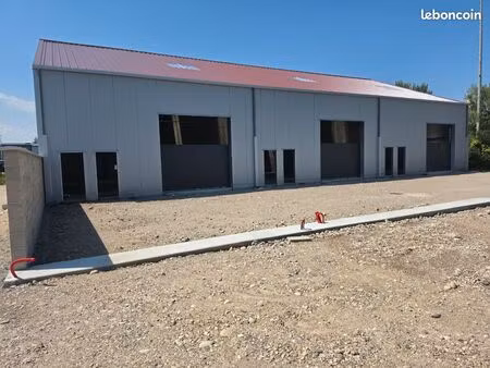 3 locaux neuf de 200m² a vendre