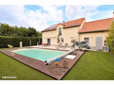 propriété 7 pièces 184 m²