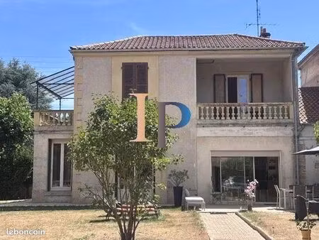 manoir 7 pièces 150 m²