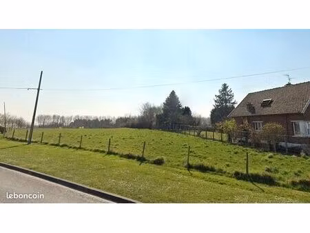 terrain 472 m² saultain