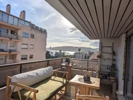 juan les pins centre - 2 pièces avec terrasse et garage