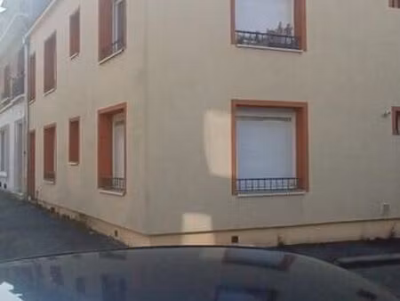 vends petit immeuble 3 logts proche centre ville