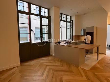 f3 avec terrasse privative - cours franklin roosevelt lyon 6