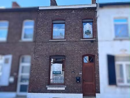 bonne maison 2 fç de 72m² avec 2ch  caves  grenier et jardin