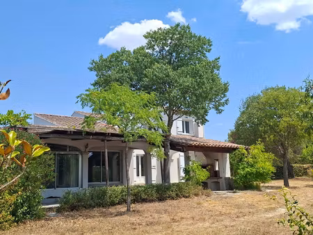 location - maison t5 de 153 m2  avec jardin non clos  terras