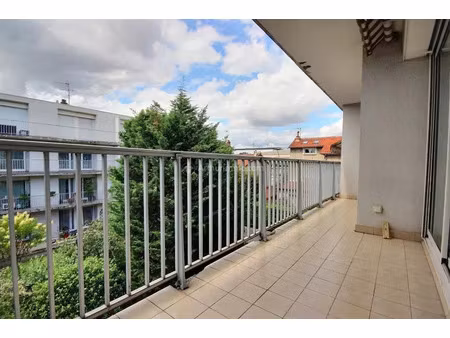 location appartement 2 pièces 48 m2 à asnières-sur-seine