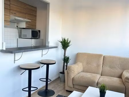 studio lumineux proche jaude