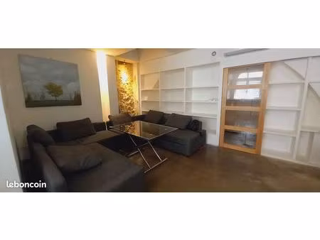 t2 montpellier ecusson