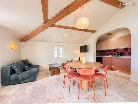t3 meublé de 50 m² – centre-ville de montpellier – 1 100 charges comprises