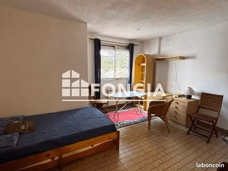studio 1 pièce 25 m²