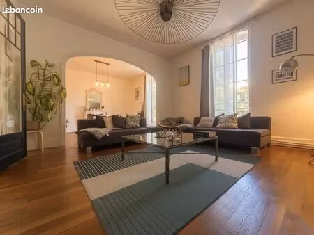 appartement 5 pièces 156 m²
