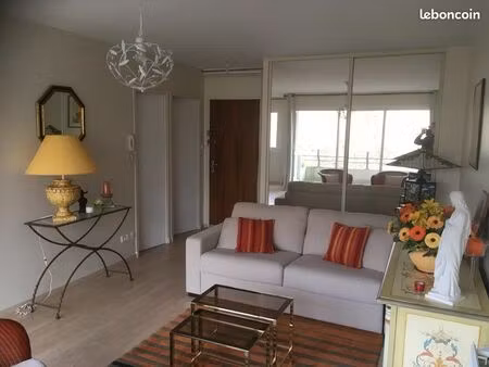 appartement t2 meublé 50m2 ascenseur et parking souterrain