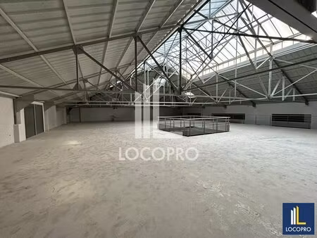 vente commerce cannes 06400 2000m²