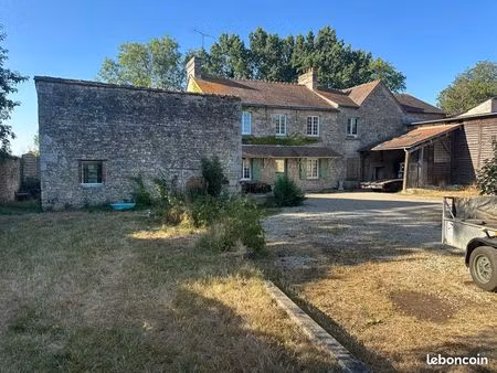 à vendre - moulin du xviie siècle avec droits d'eau - 695000