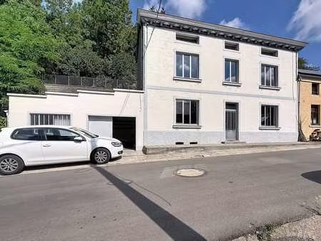 maison 2 chambres avec jardin à saint servais !!