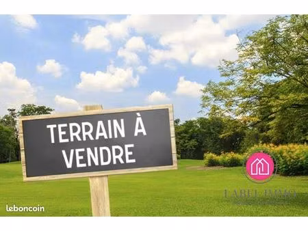 terrain 793 m² lallaing