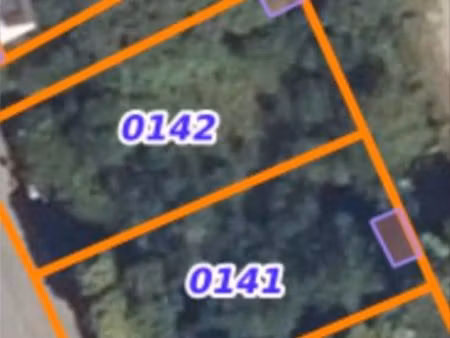 terrain 800 m2